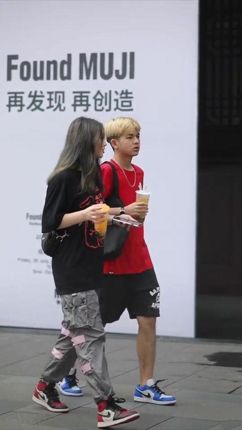 恋足丝袜舔足故事,丝袜恋足的私密诱惑之旅